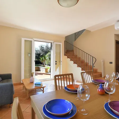 Iflat Punta Catalana Villa *