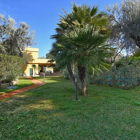 Iflat Punta Catalana Βίλα